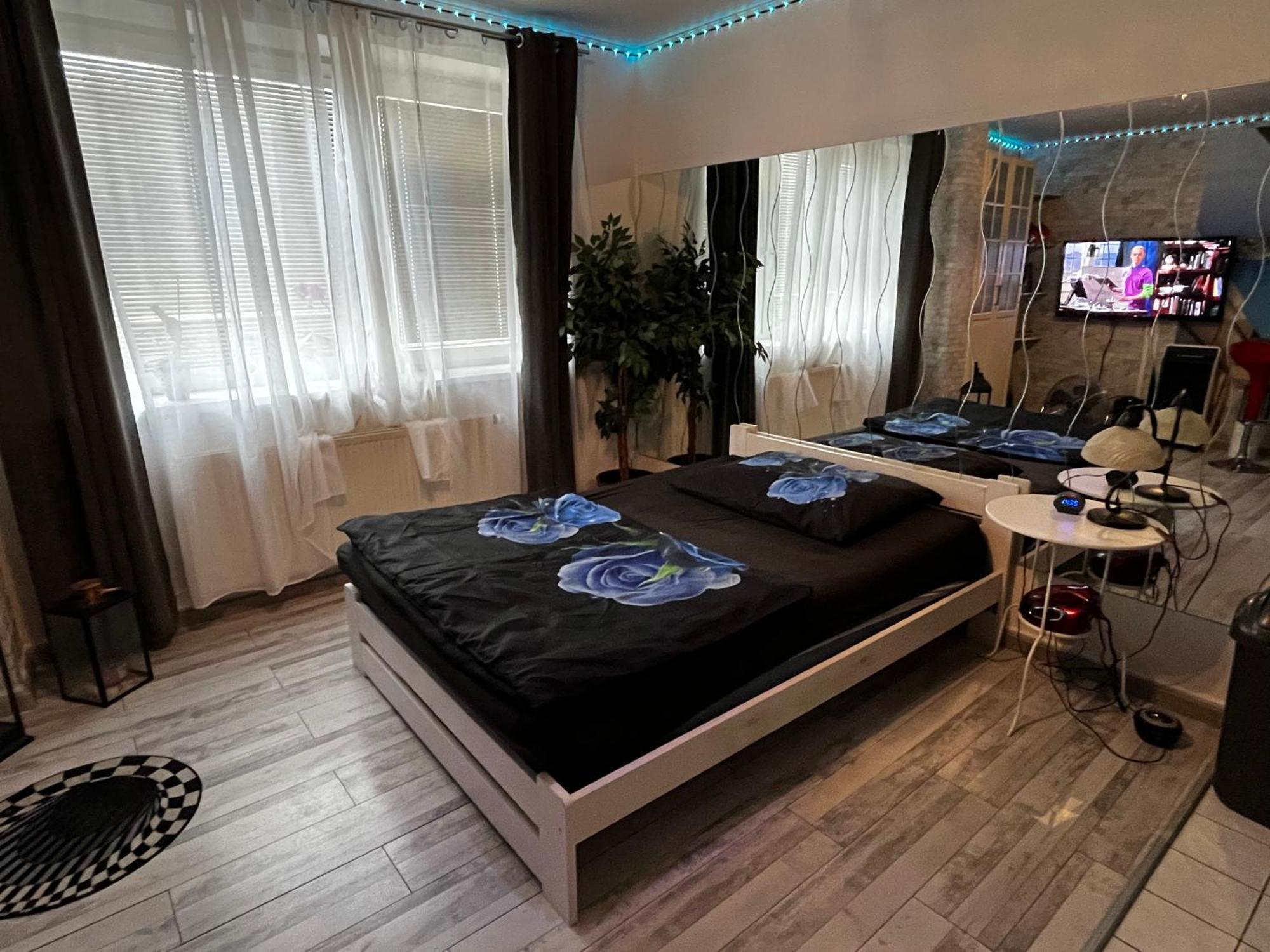 MONFas APARTMENT HOSTIVAŘ Praha Exteriér fotografie